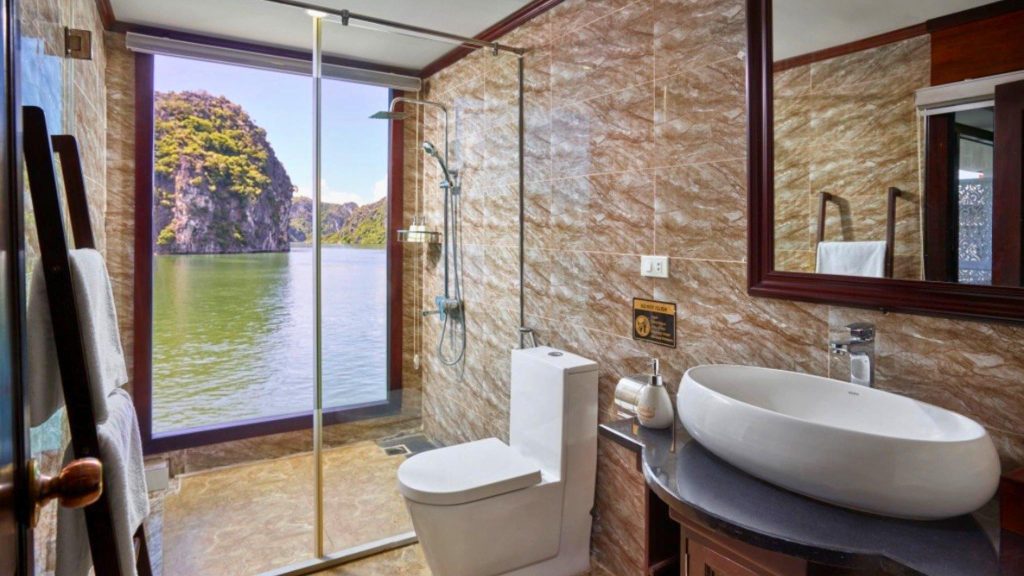Verdure Lotus Classic Cruise Deluxe Room cabin