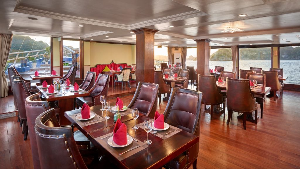Verdure Lotus Classic Cruise restaurant and onboard dining area