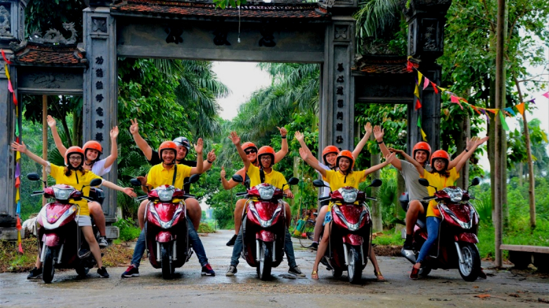 Hanoi Vespa Tour 4 Hours – Old Quarter
