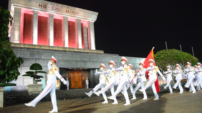 Hanoi Vespa Tour 4 Hours – Old Quarter & Local Food