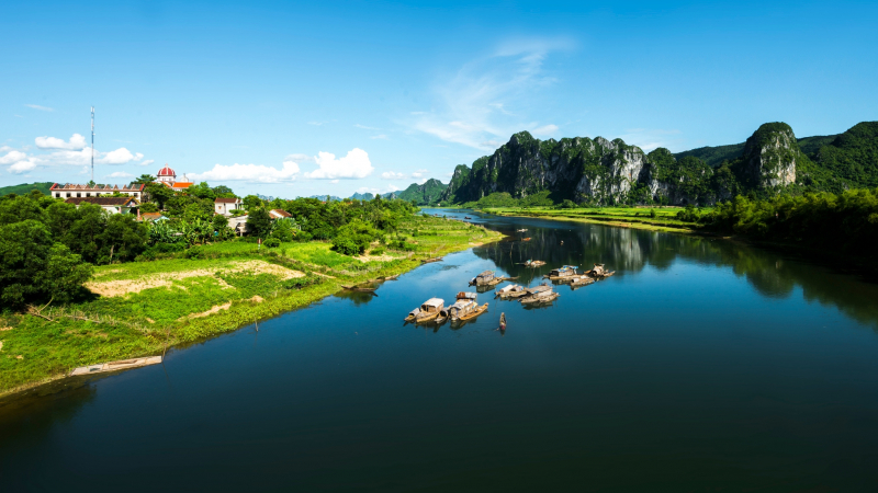 Welcome To Dong Hoi City